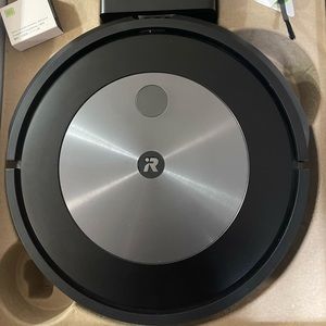 iRobot Roomba J7